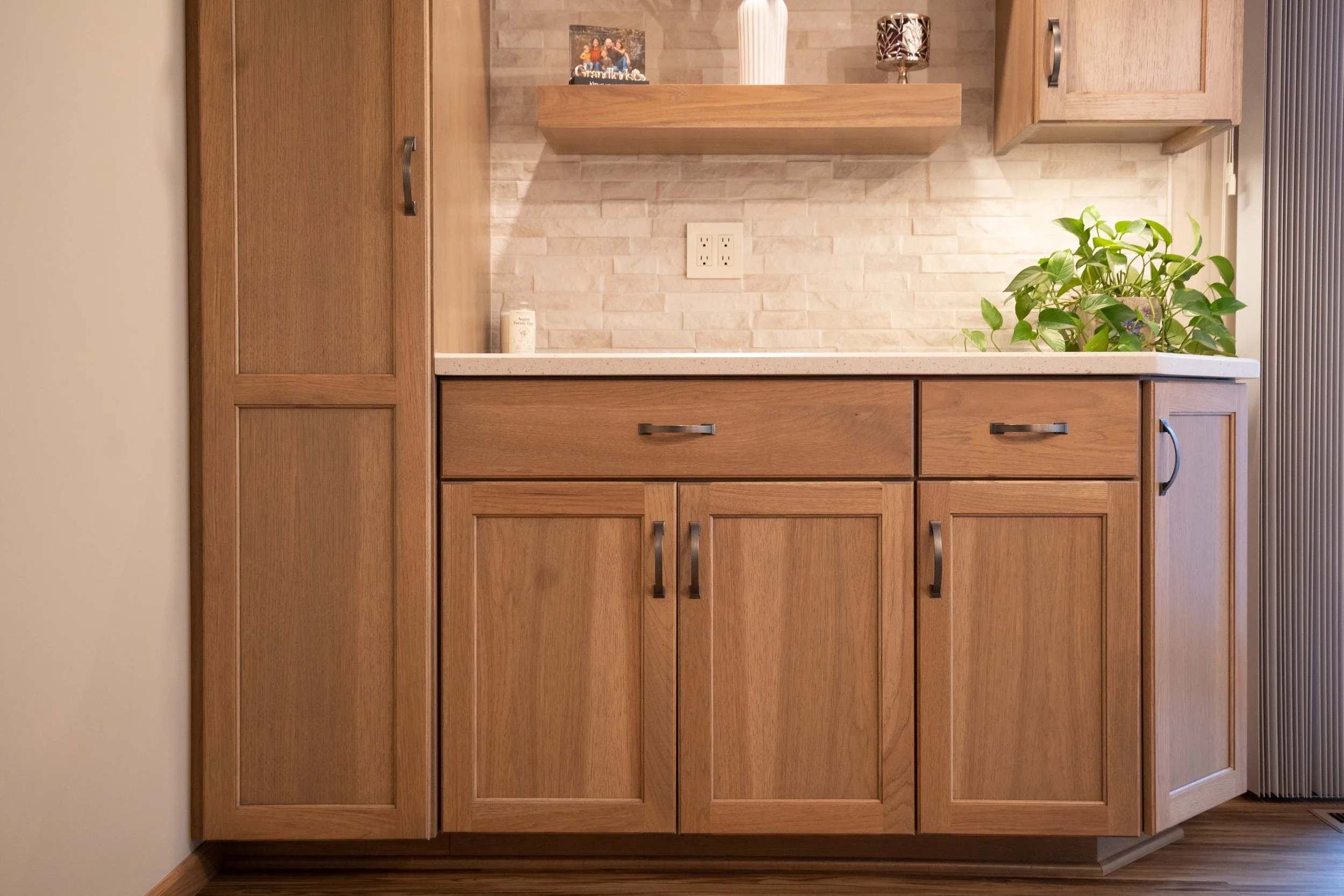 bonilla cabinet